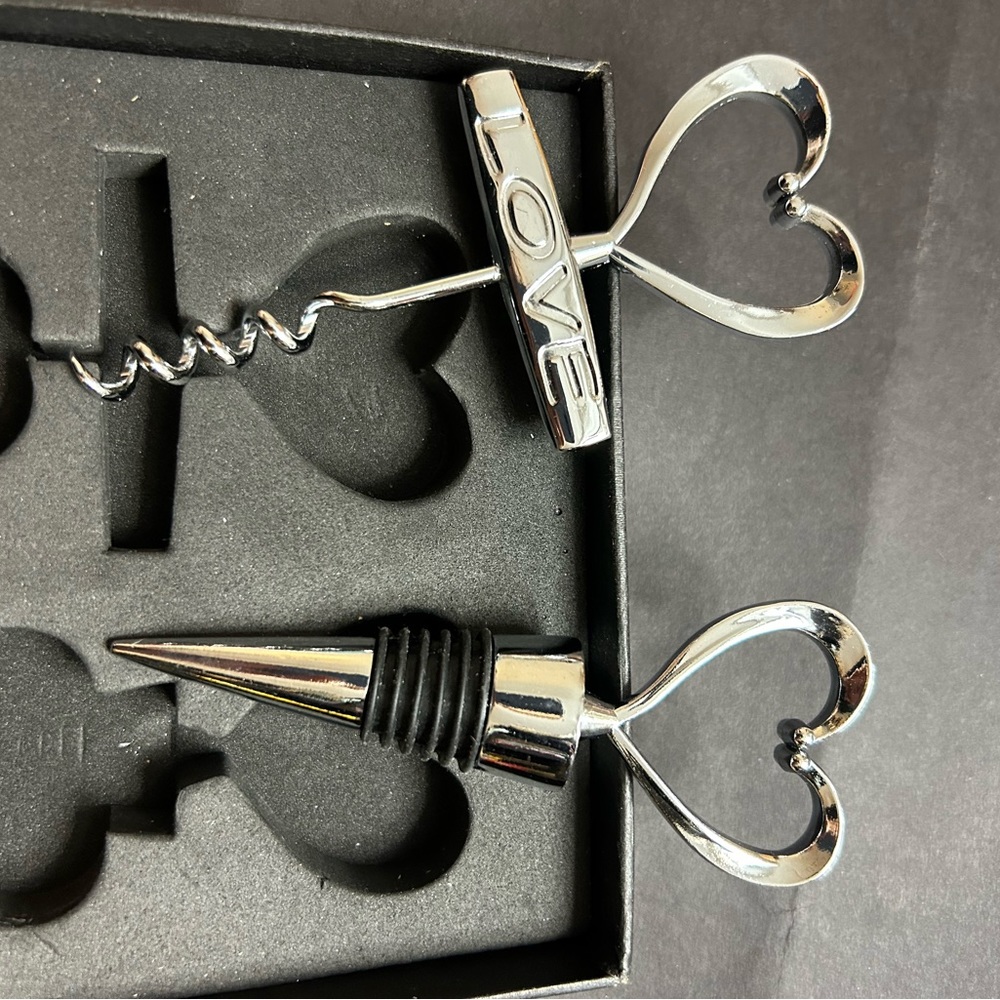 Heart and LOVE corkscrew and reusable cork set